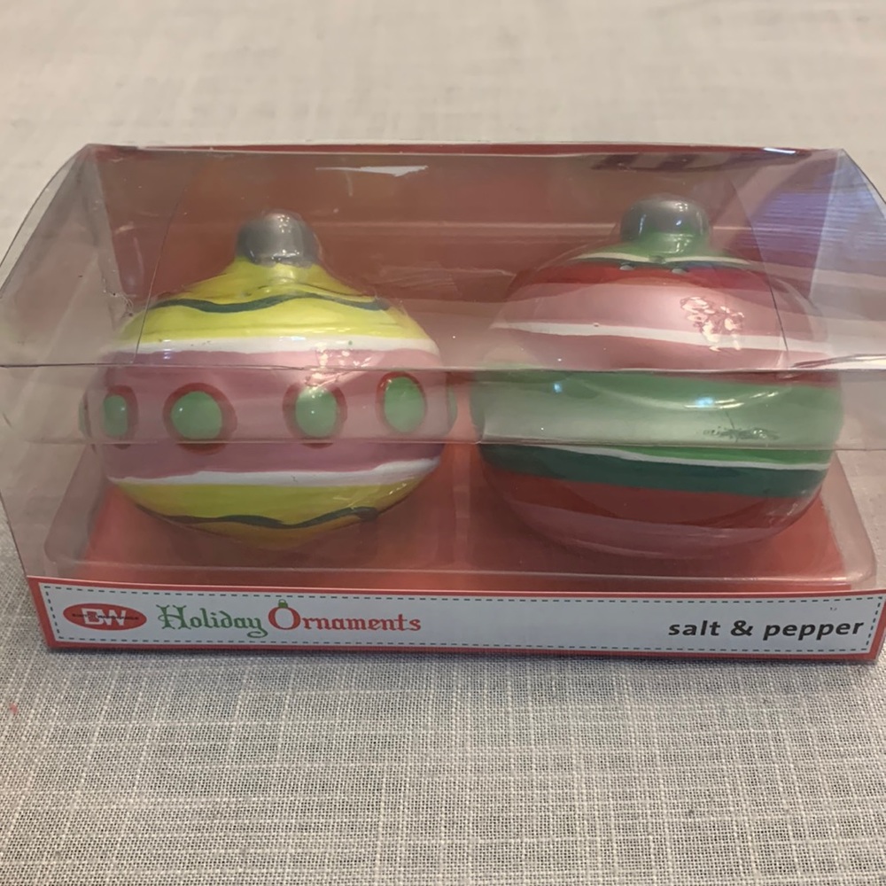 Holiday Ornaments Salt and Pepper Shakers